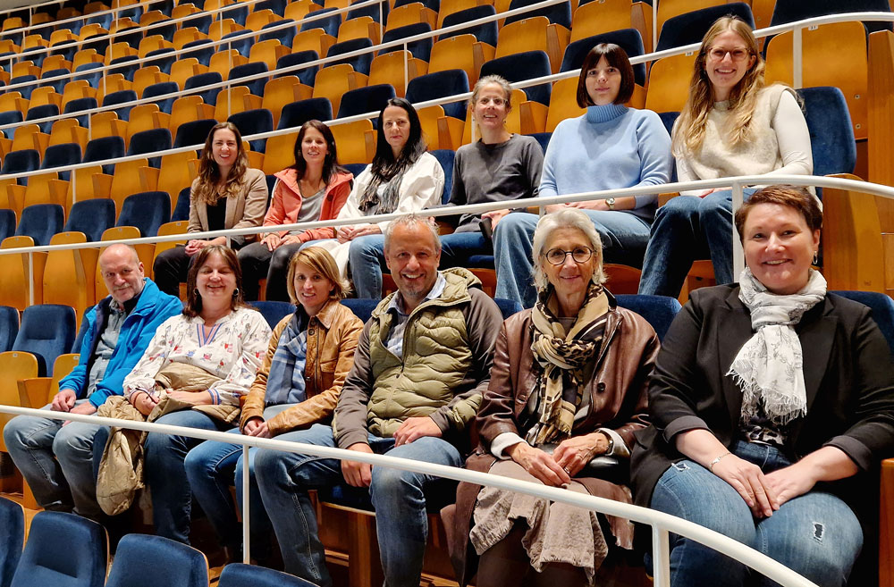 Bild Geschäftsfrauen Weiterbildung Klasse 2023